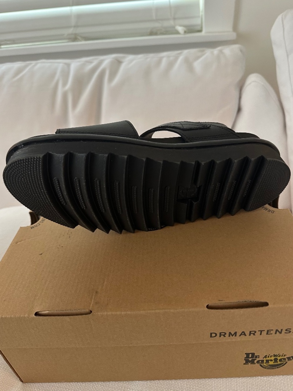 NWT Dr Martens Voss Hydro Black Leather Strap Platform Sandals Size 9 New In Box - Picture 12 of 16